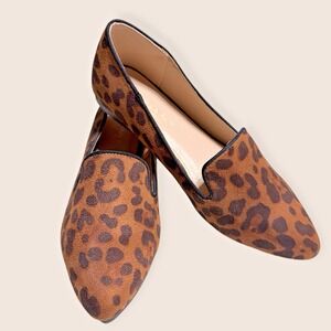 Olivia & Kate Leopard Print Loafers Women's 7.5 Pointed Toe Flats NWOT